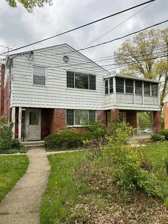 $1,400 | 1574 Oak Knoll Drive, Unit 1, Cincinnati, OH 45224