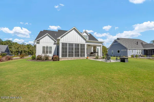 $870,000 | 3829 Bay Colony Road Northeast, Leland, NC 28451