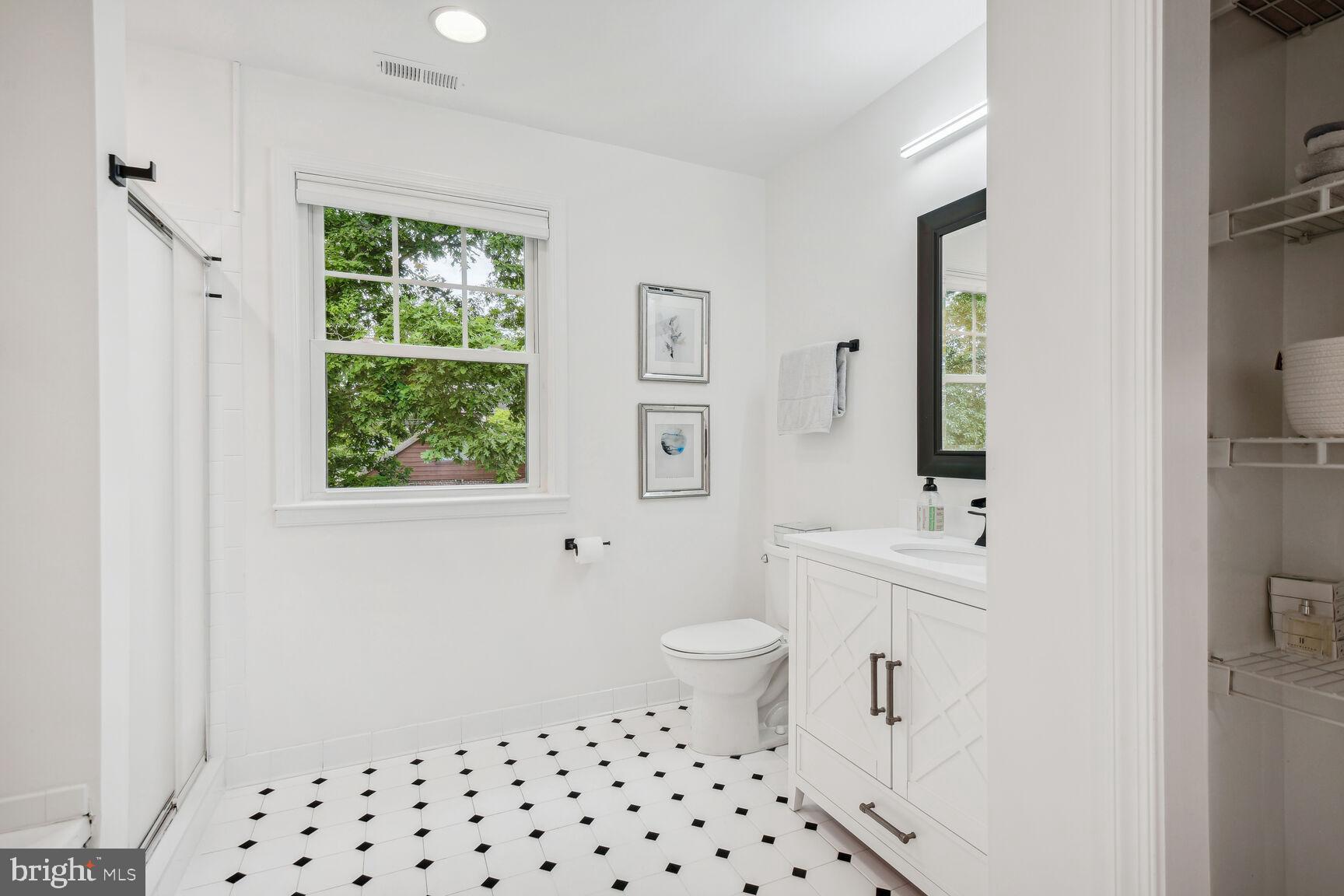 10609 Hayes Avenue Silver Spring, MD 20902 - Photo 14 of 27 Spa-like bath