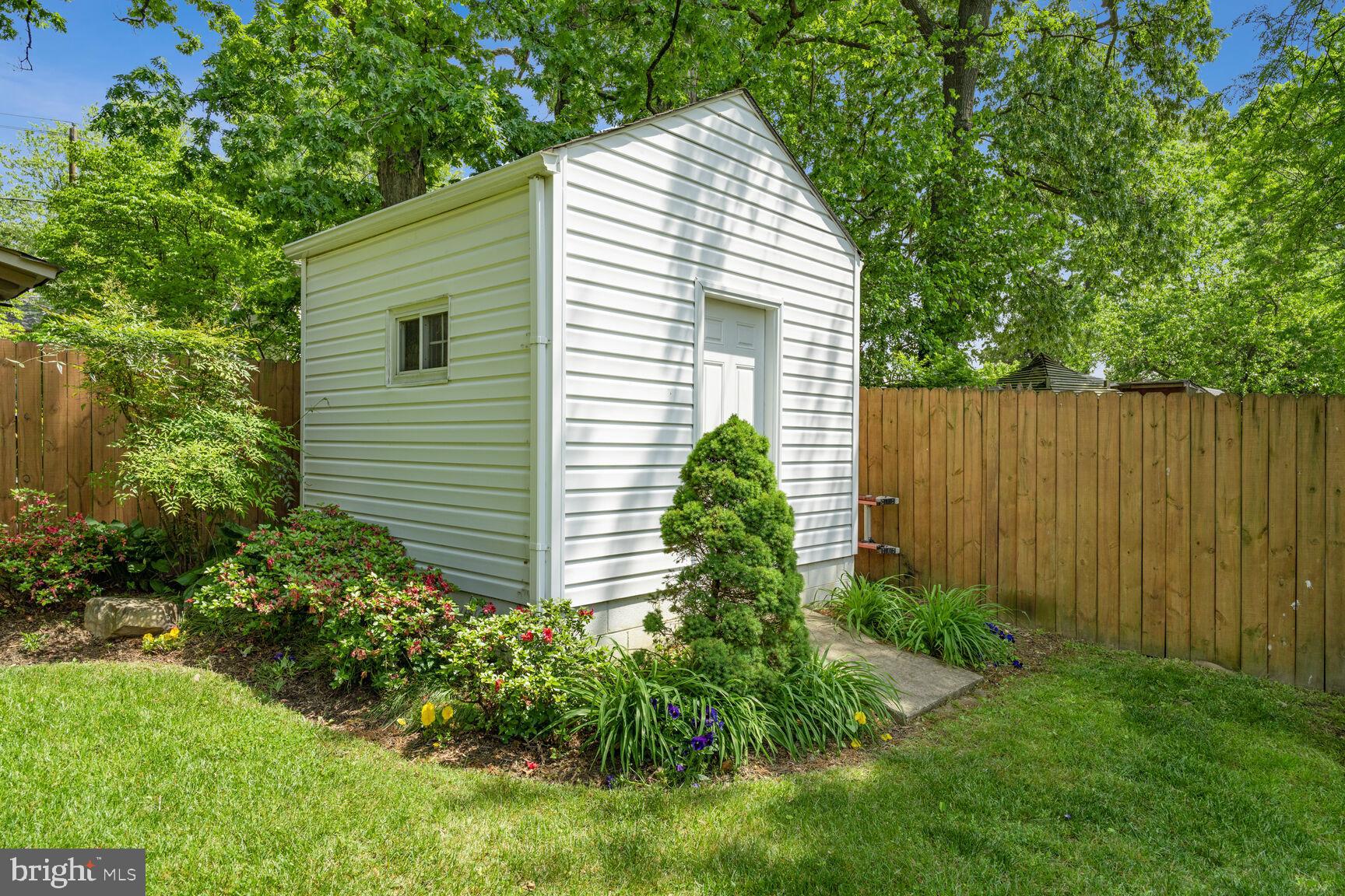 10609 Hayes Avenue Silver Spring, MD 20902 - Photo 27 of 27 Charming storage shed