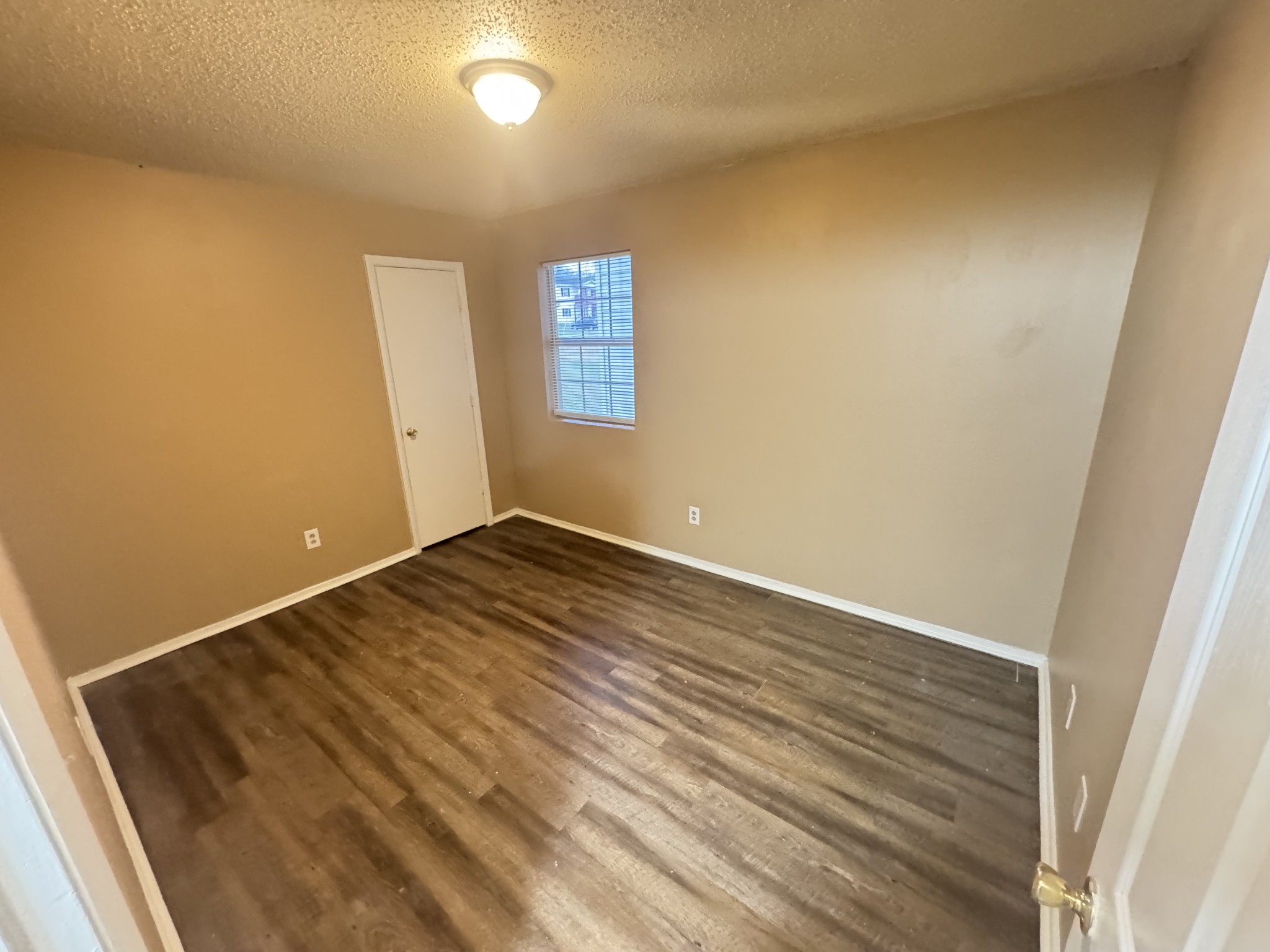 1589 Yager Road McMinnville, TN 37110 - Photo 5 of 5 wooden floor in an empty room