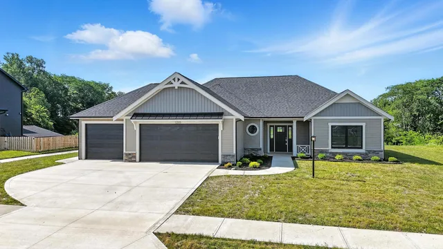 $419,900 | 1265 Switchfoot Drive, Huntertown, IN 46748