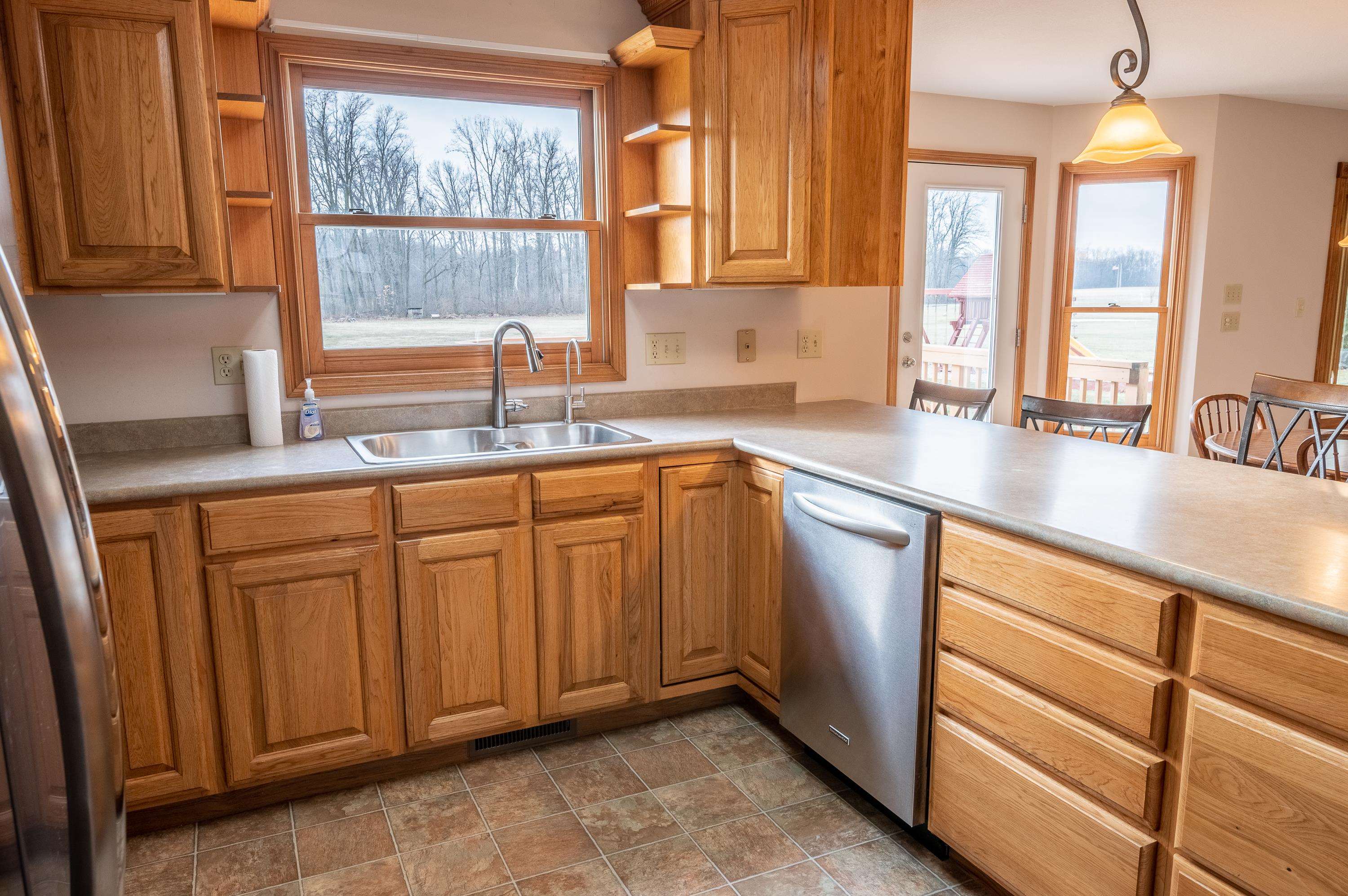 9109 West Cook Road Fort Wayne, IN 46818 - Photo 13 of 34