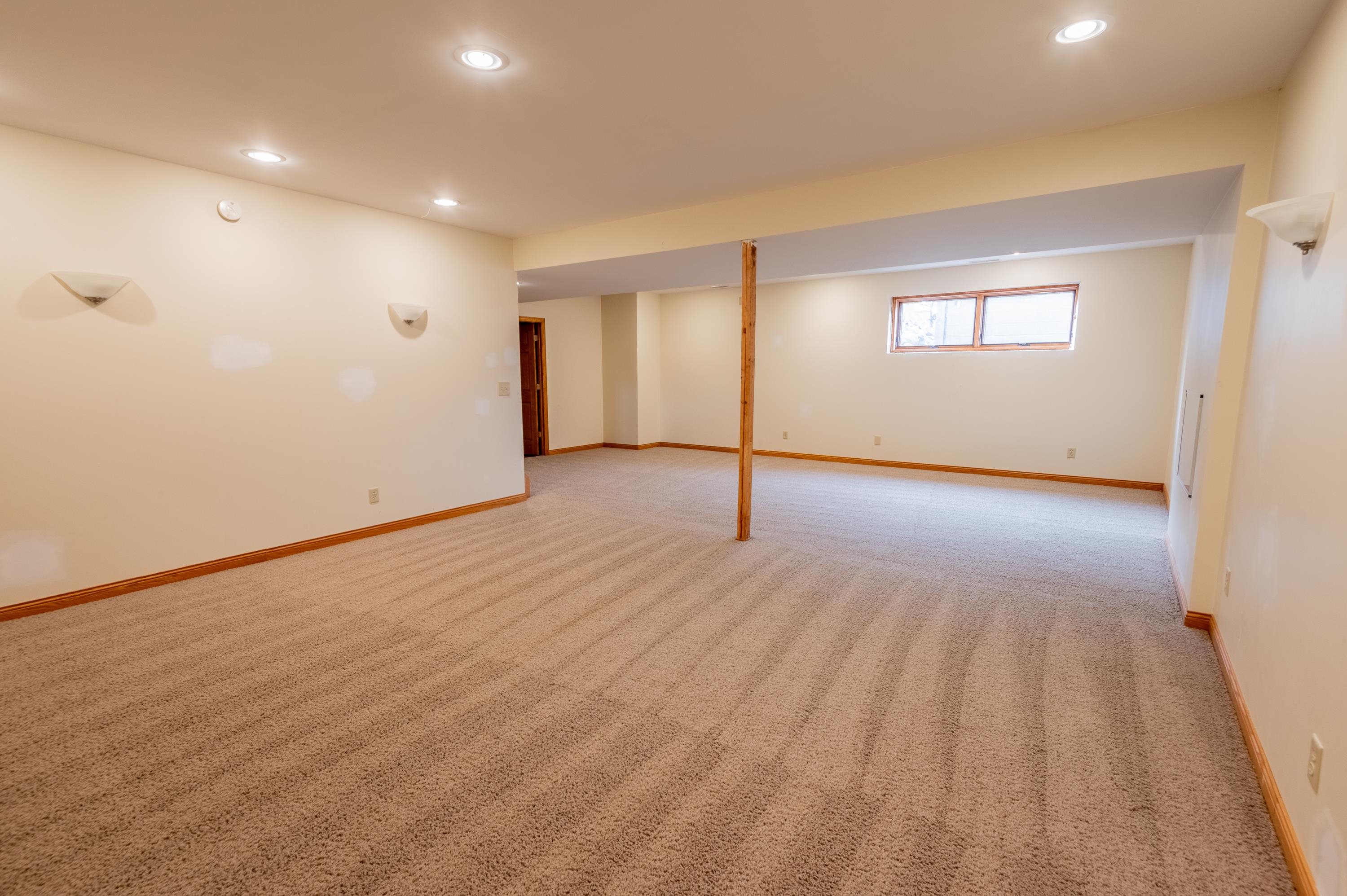 9109 West Cook Road Fort Wayne, IN 46818 - Photo 25 of 34