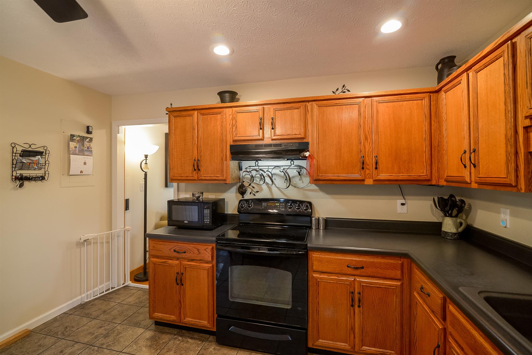 1014 Golden Pond Road Chapmansboro, TN 37035 - Photo 7 of 29 Gallery Image 7
