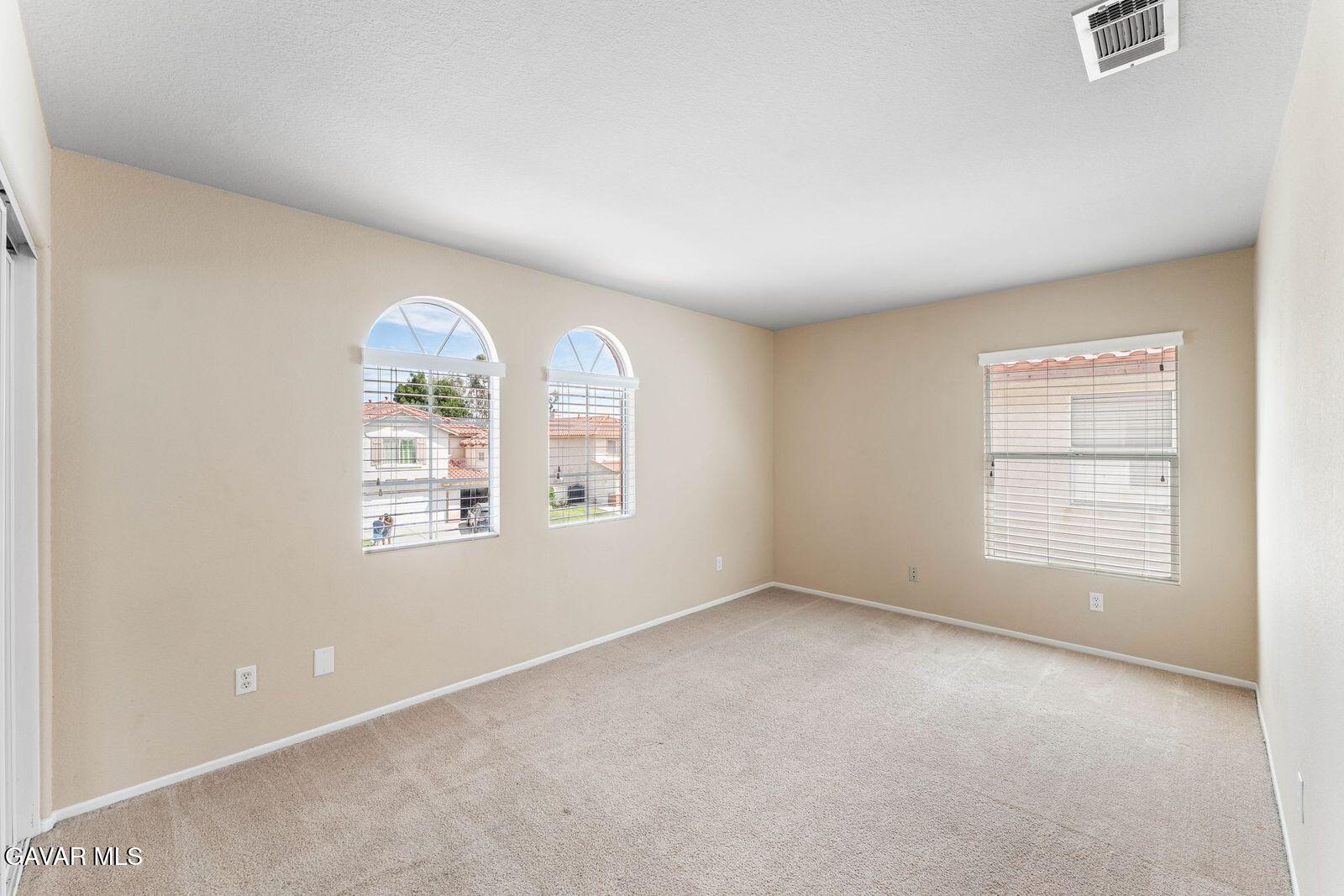 6558 Highbluff Way Lancaster, CA 93536 - Photo 31 of 40 IMG_0053