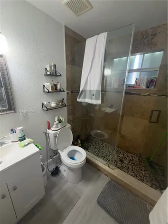 $1,900 | 17100 Northwest 77th Court, Unit 1, Hialeah, FL 33015