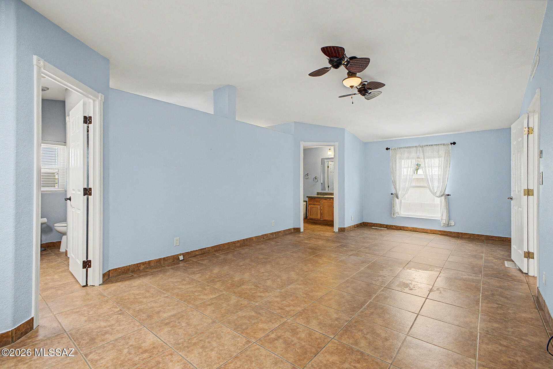 7142 South Rincon Ridge Drive Tucson, AZ 85756 - Photo 9 of 40 Primary Bedroom