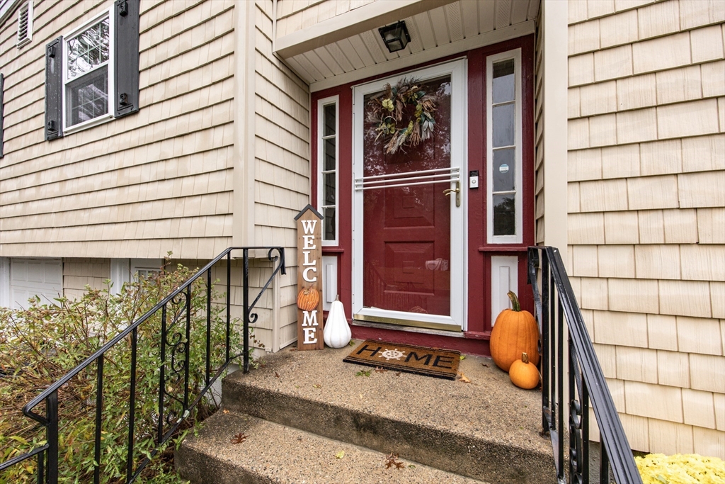 14 Foxhill Road Foxboro, MA 02035 - Photo 1 of 41 Gallery Image 1
