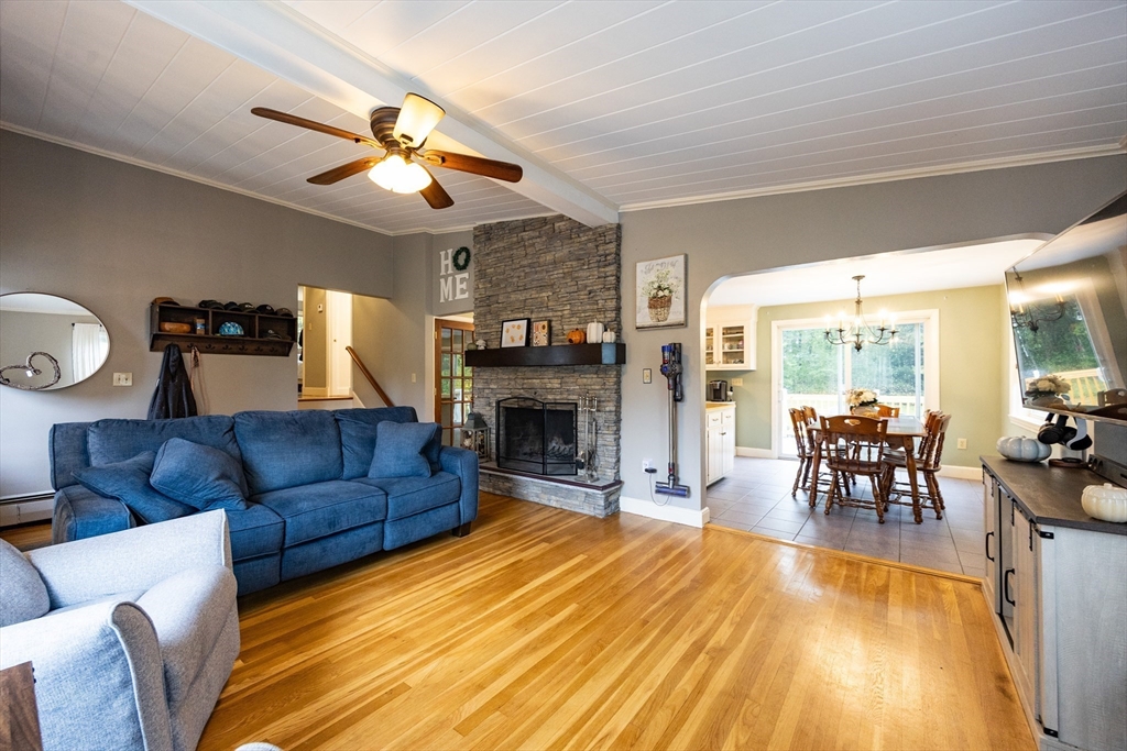 14 Foxhill Road Foxboro, MA 02035 - Photo 8 of 41 Gallery Image 8