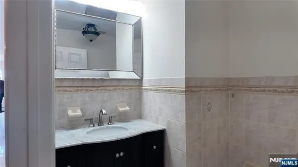 $4,700 | 482 Morningside Avenue, Unit B, Fairview, NJ 07022