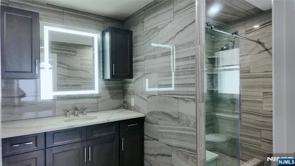 $4,700 | 482 Morningside Avenue, Unit B, Fairview, NJ 07022