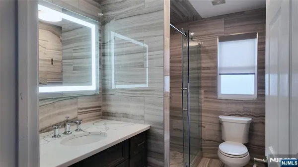 $4,700 | 482 Morningside Avenue, Unit B, Fairview, NJ 07022