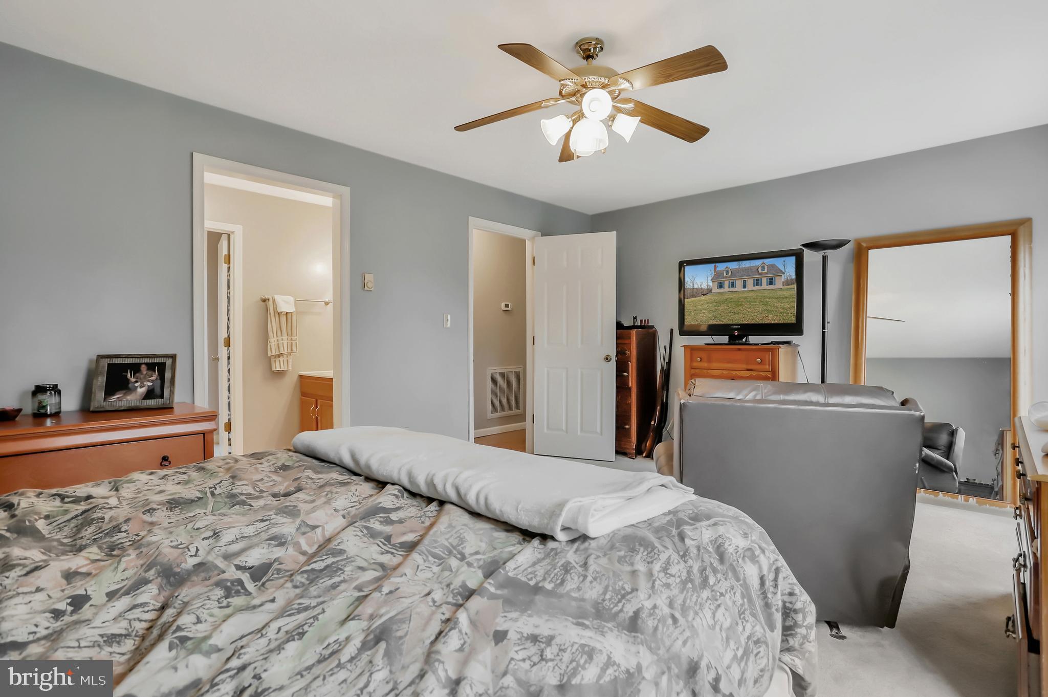 12429 Harvey Road Clear Spring, MD 21722 - Photo 18 of 46