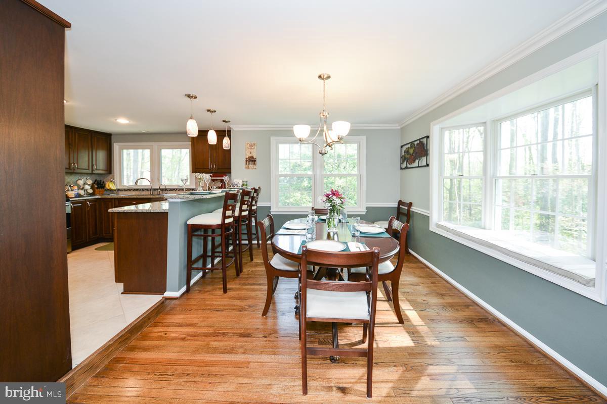 9913 Coffer Woods Road Burke, VA 22015 - Photo 22 of 26 Dining Room