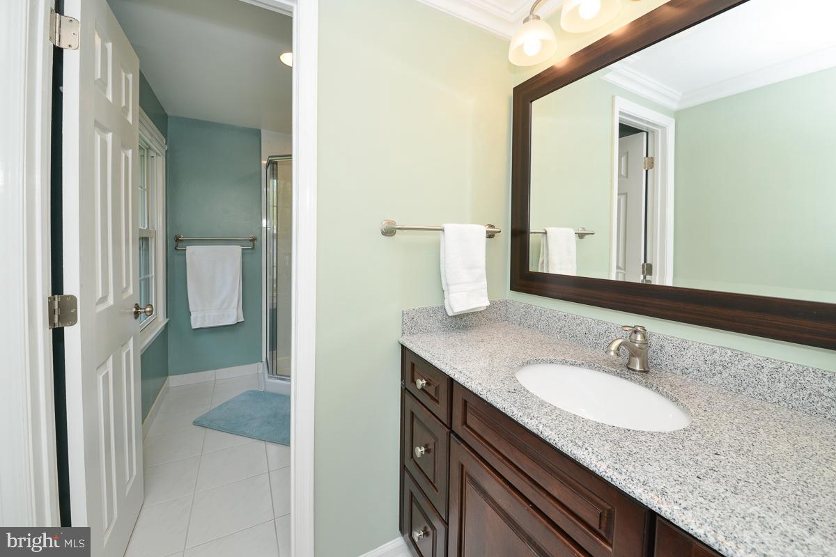 9913 Coffer Woods Road Burke, VA 22015 - Photo 9 of 26 Bath (Master)