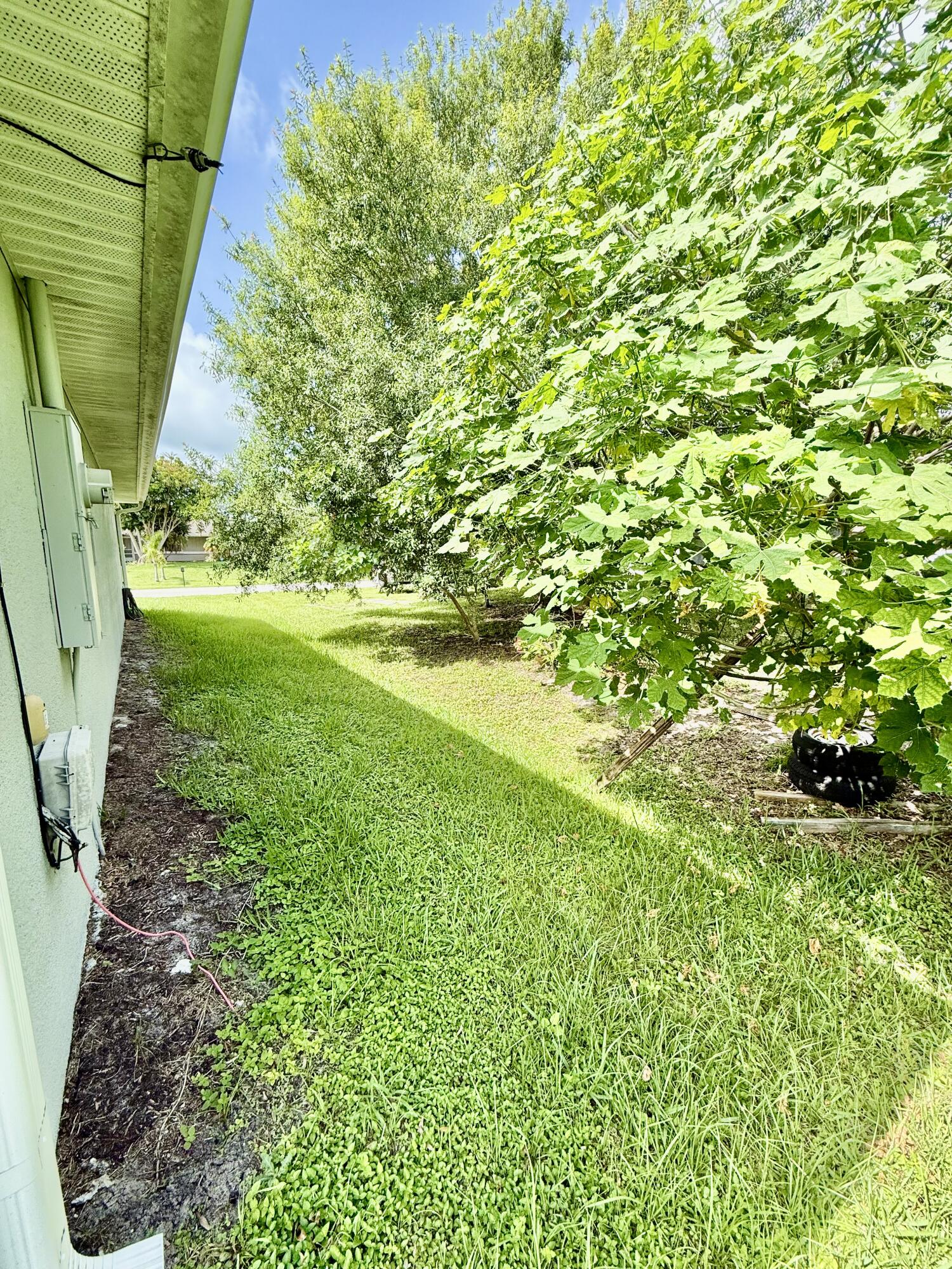 4480 Southwest Jaunt Road Port St. Lucie, FL 34953 - Photo 27 of 31 Back Left