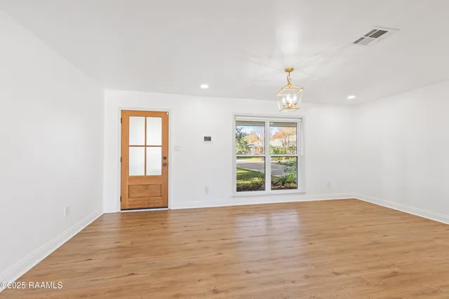 $375,000 | 113 Charles Read Avenue, Lafayette, LA 70503