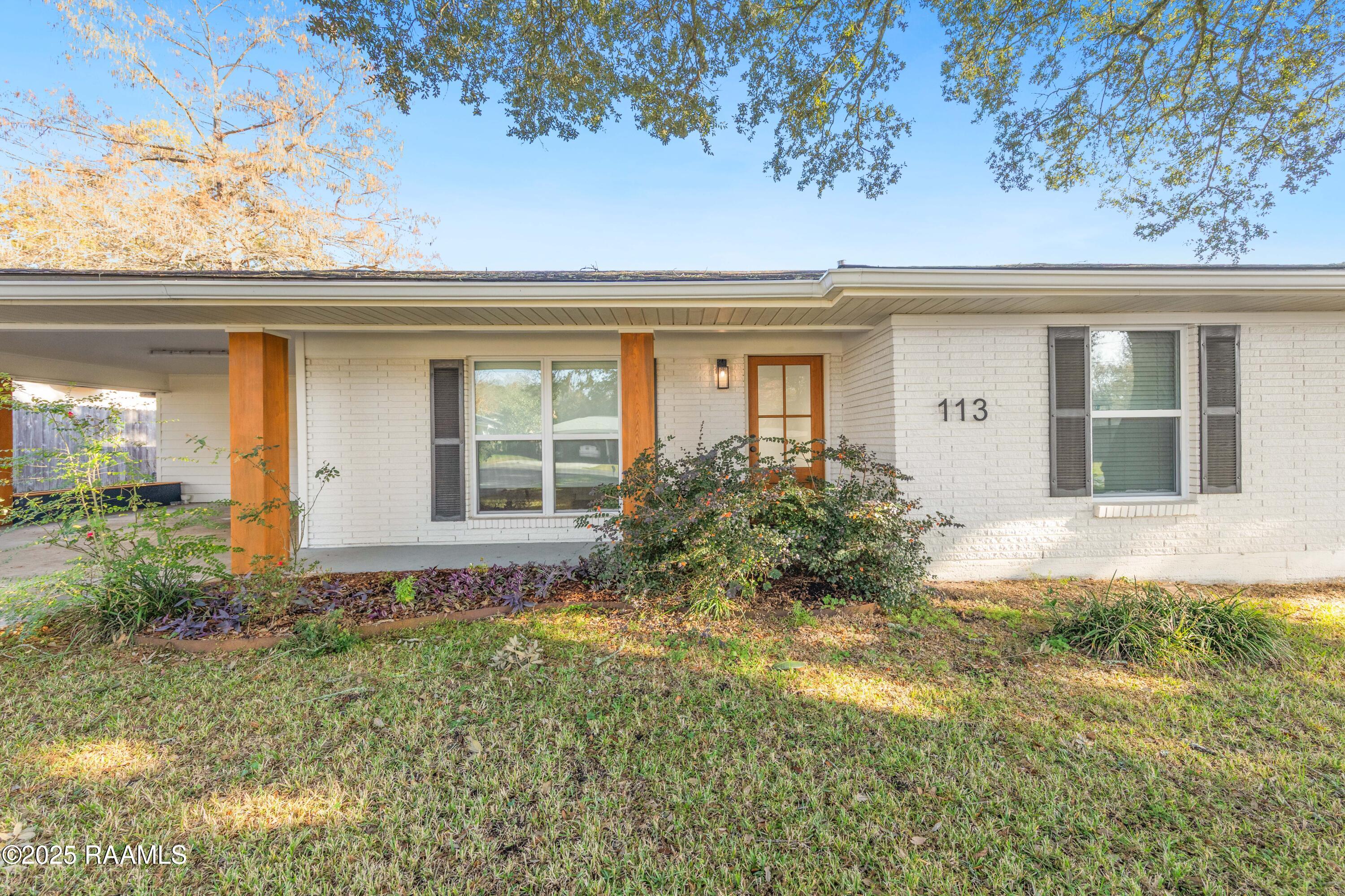 113 Charles Read Avenue Lafayette, LA 70503 - Photo 4 of 41 113CharlesRead-5