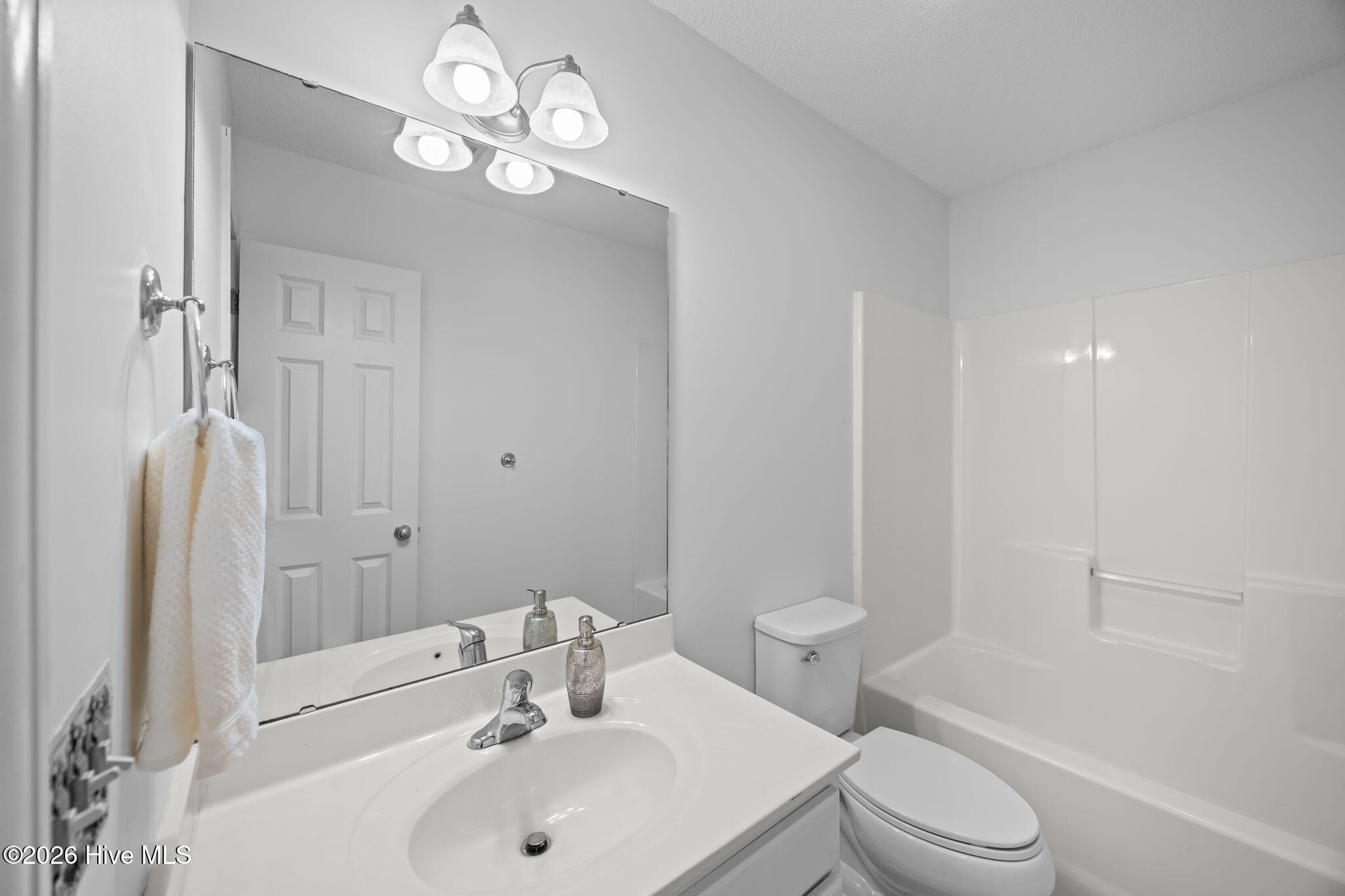 1310 Thomas Langston Road, Unit 6 Greenville, NC 27834 - Photo 17 of 25 16-web-or-mls-BLS_0030