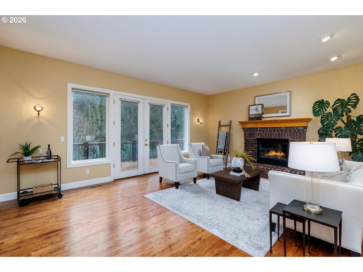 1320 Northwest Park Ridge Lane Portland, OR 97229 - Photo 5 of 41 Living Room
