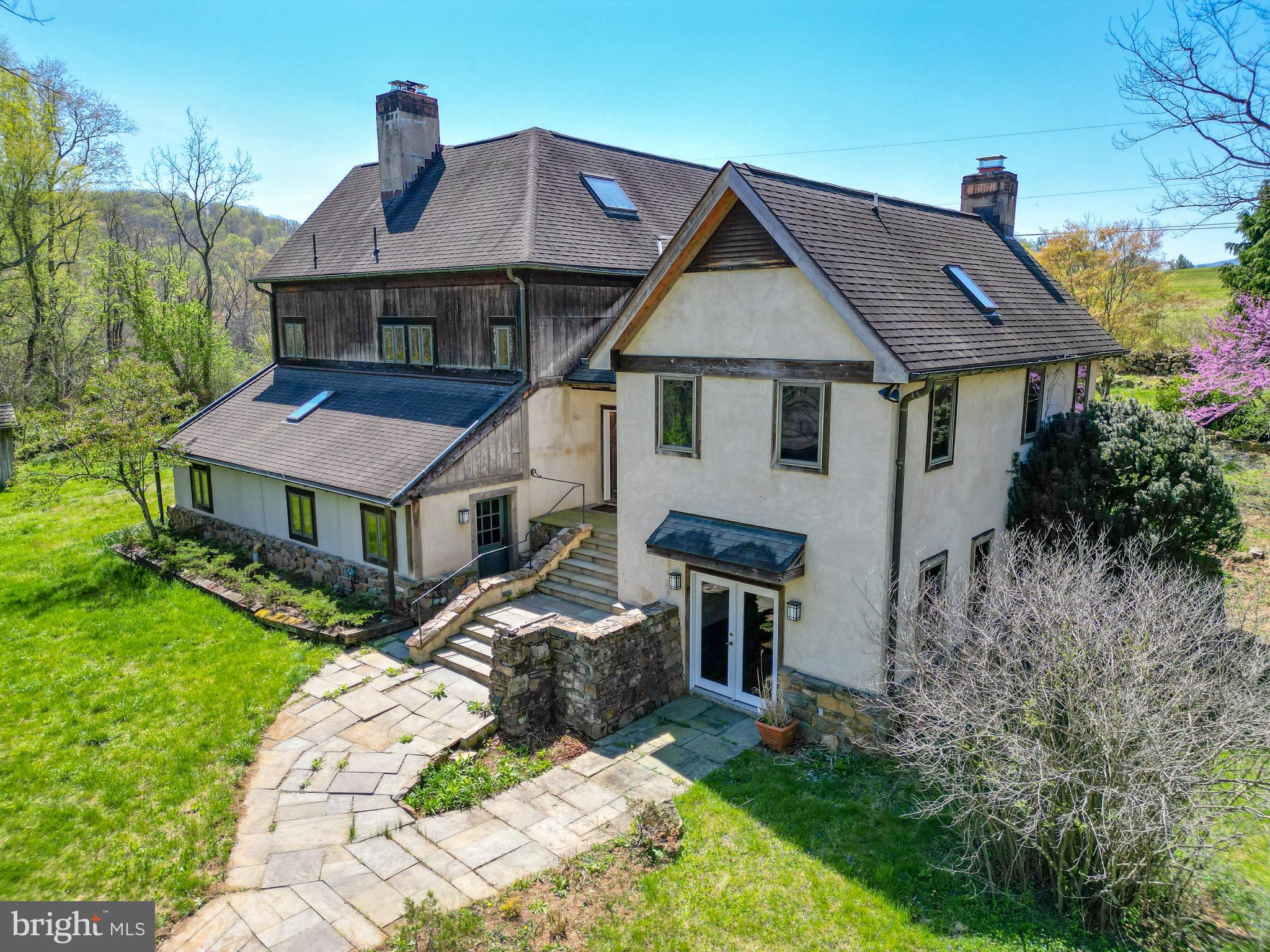 45 Shootz Hollow Road Huntly, VA 22640 - Photo 2 of 110