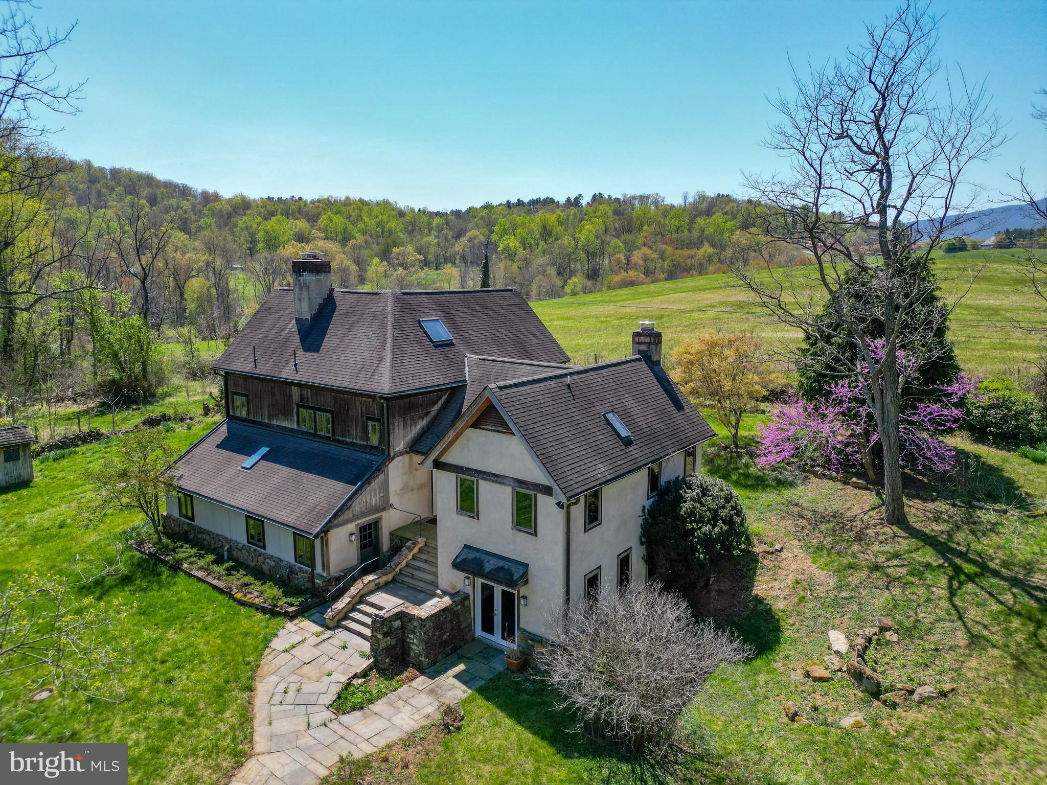 45 Shootz Hollow Road Huntly, VA 22640 - Photo 3 of 110