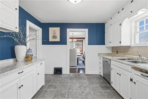$395,000 | 4771 Falmouth Street, Roeland Park, KS 66205
