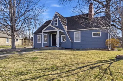 $395,000 | 4771 Falmouth Street, Roeland Park, KS 66205