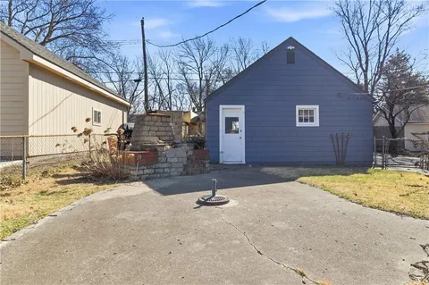 $395,000 | 4771 Falmouth Street, Roeland Park, KS 66205