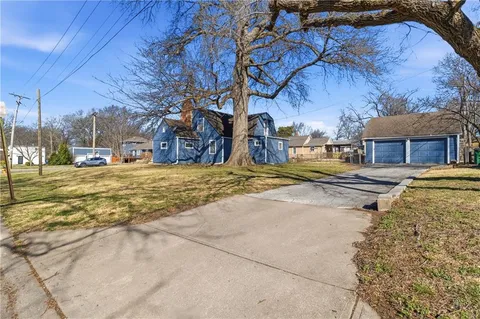 $395,000 | 4771 Falmouth Street, Roeland Park, KS 66205