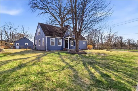 $395,000 | 4771 Falmouth Street, Roeland Park, KS 66205