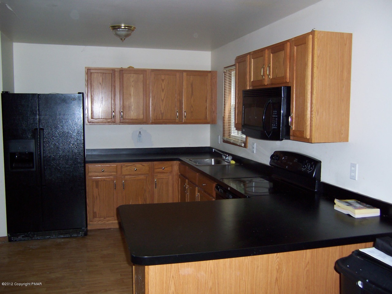 7993 Deerfield Road Tobyhanna, PA 18466 - Photo 4 of 15 kitchen2
