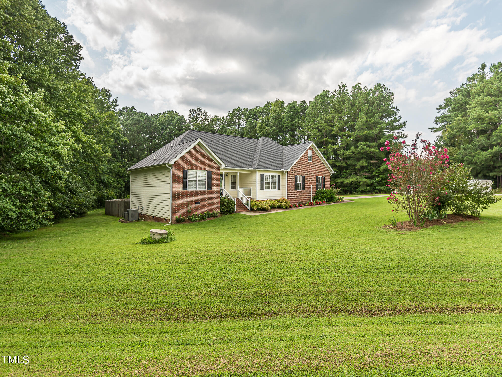 3081 Wren Road Creedmoor, NC 27522 - Photo 3 of 47 InTrust_Realty_3081_Wrenn-8746