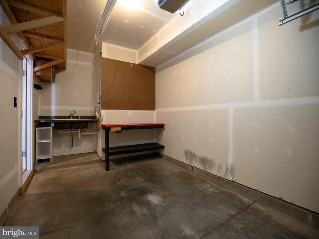 $2,600 | 43539 Wild Iris Street, California, MD 20619