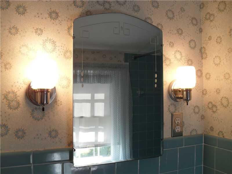 6 Hillview Road Gorham, ME 04038 - Photo 23 of 29 Bathroom.