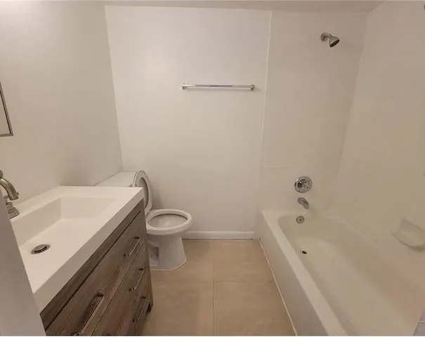 $2,400 | 8071 Northwest 44th Court, Unit 2, Coral Springs, FL 33065