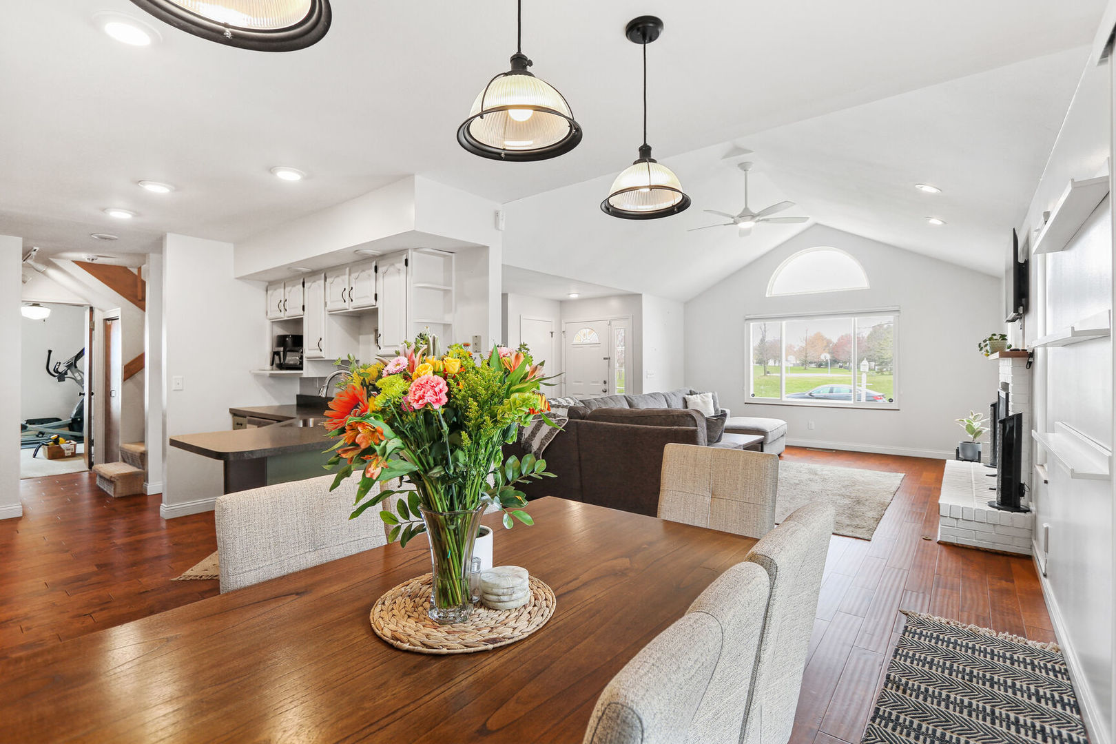 3209 Clayton Road Champaign, IL 61822 - Photo 8 of 30 Gallery Image 8