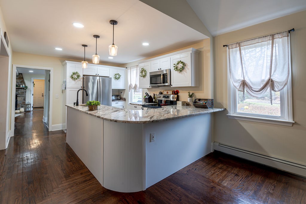1208 Reynolds Road Glocester, RI 02814 - Photo 3 of 38