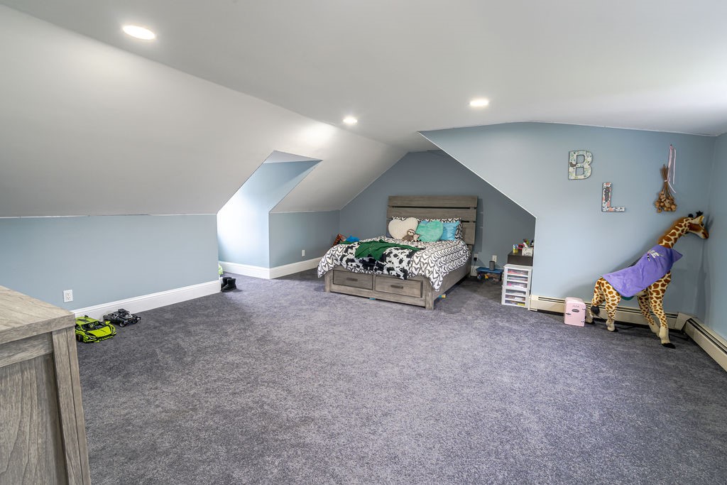 1208 Reynolds Road Glocester, RI 02814 - Photo 33 of 38