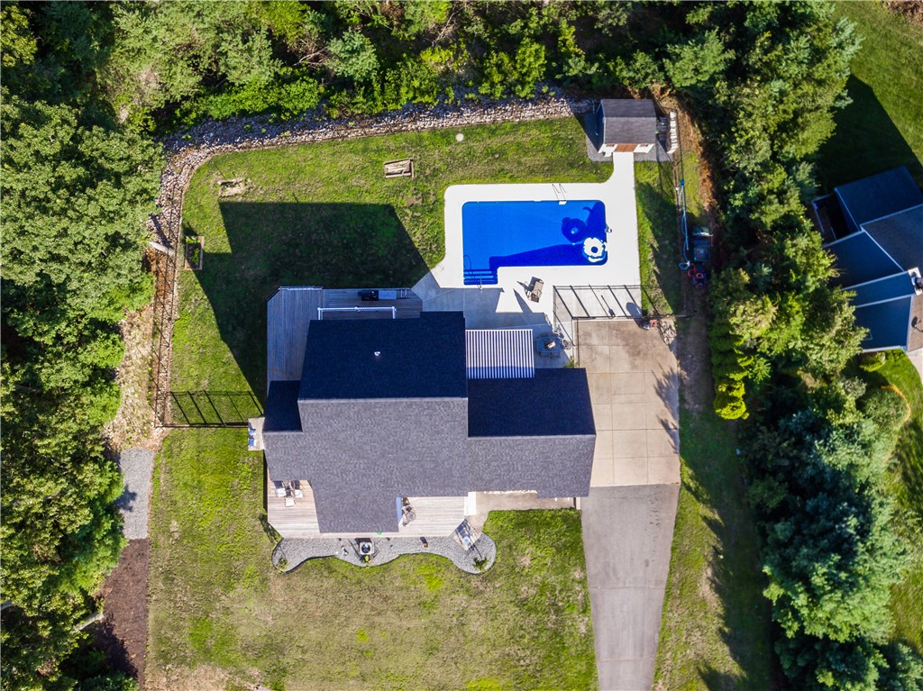 28 Indigo Farm Road North Smithfield, RI 02830 - Photo 3 of 40