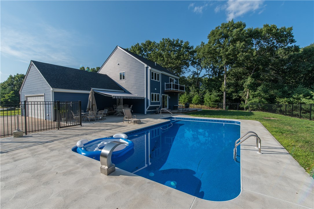 28 Indigo Farm Road North Smithfield, RI 02830 - Photo 9 of 40