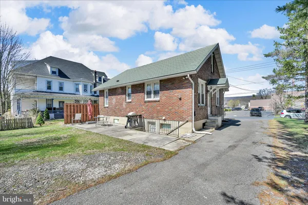 $299,000 | 417 South Wayne Street, Orwigsburg, PA 17961