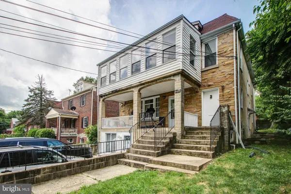 $1,750 | 6120 41st Avenue, Unit 2, Hyattsville, MD 20782