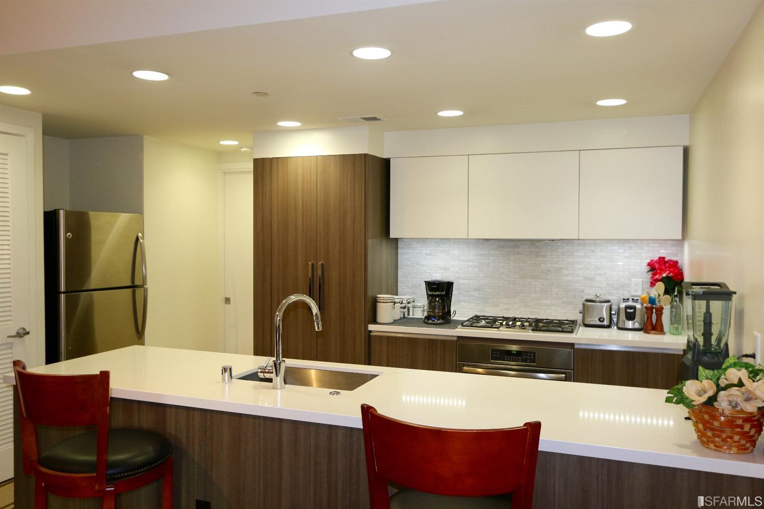 1080 Sutter Street, Unit 202 San Francisco, CA 94109 - Photo 10 of 38