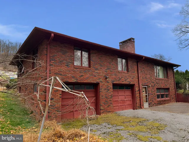 $94,950 | 850 Jefferson Avenue, Tyrone, PA 16686