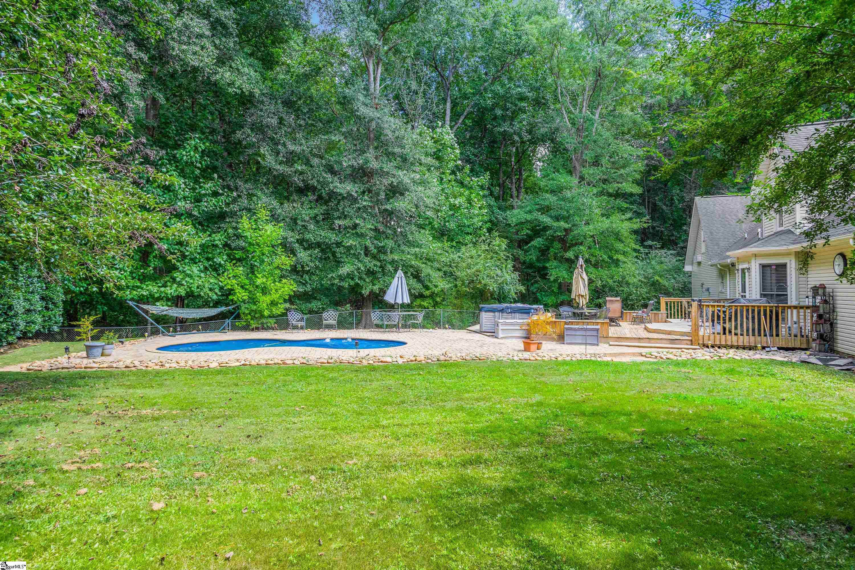 200 Beagle Run Easley, SC 29642 - Photo 32 of 36