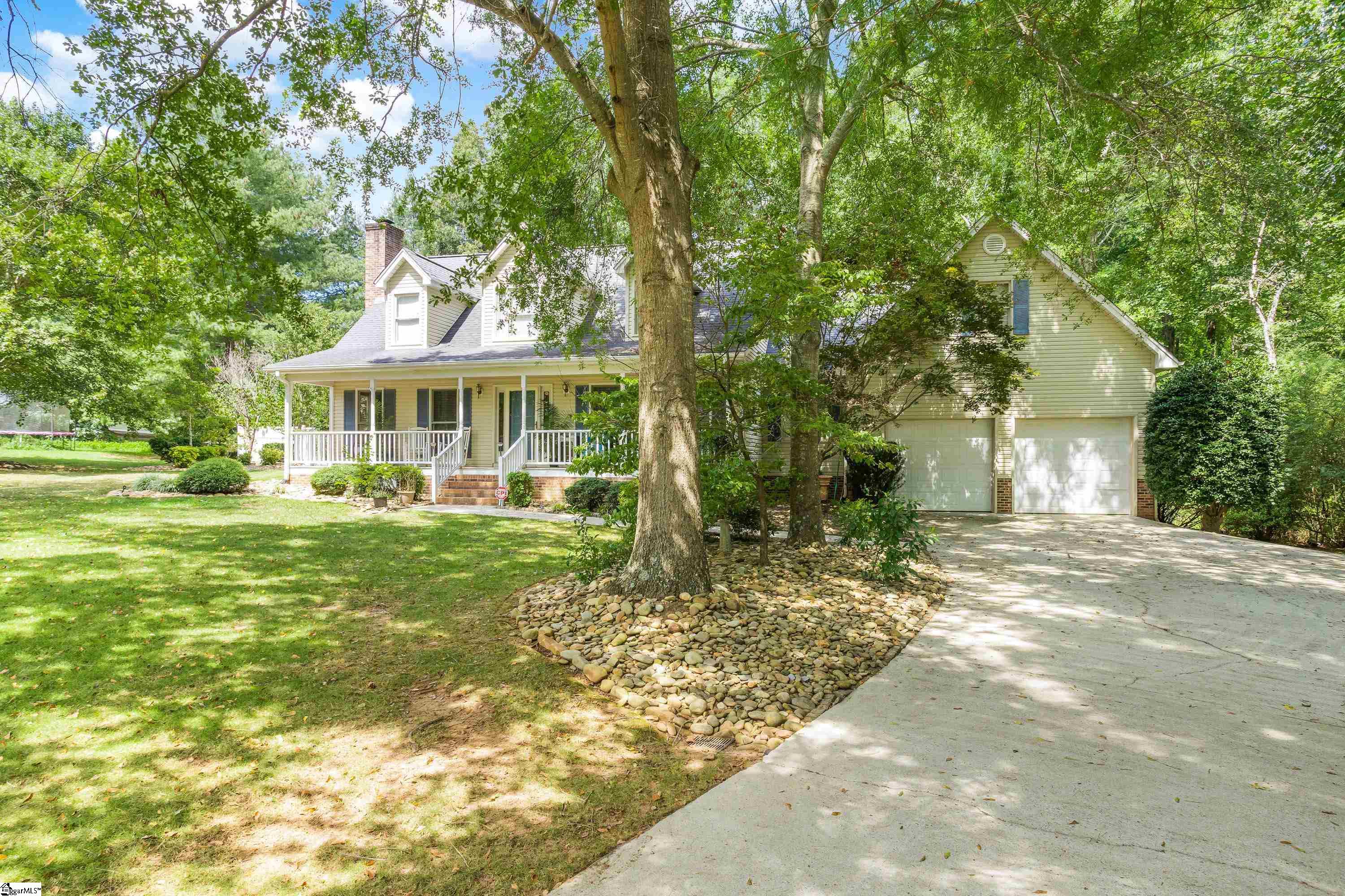 200 Beagle Run Easley, SC 29642 - Photo 4 of 36