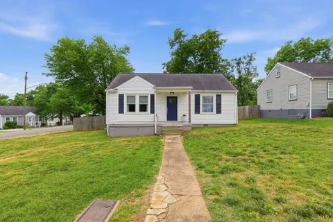 $395,000 | 944 Chickasaw Avenue, Nashville, TN 37207