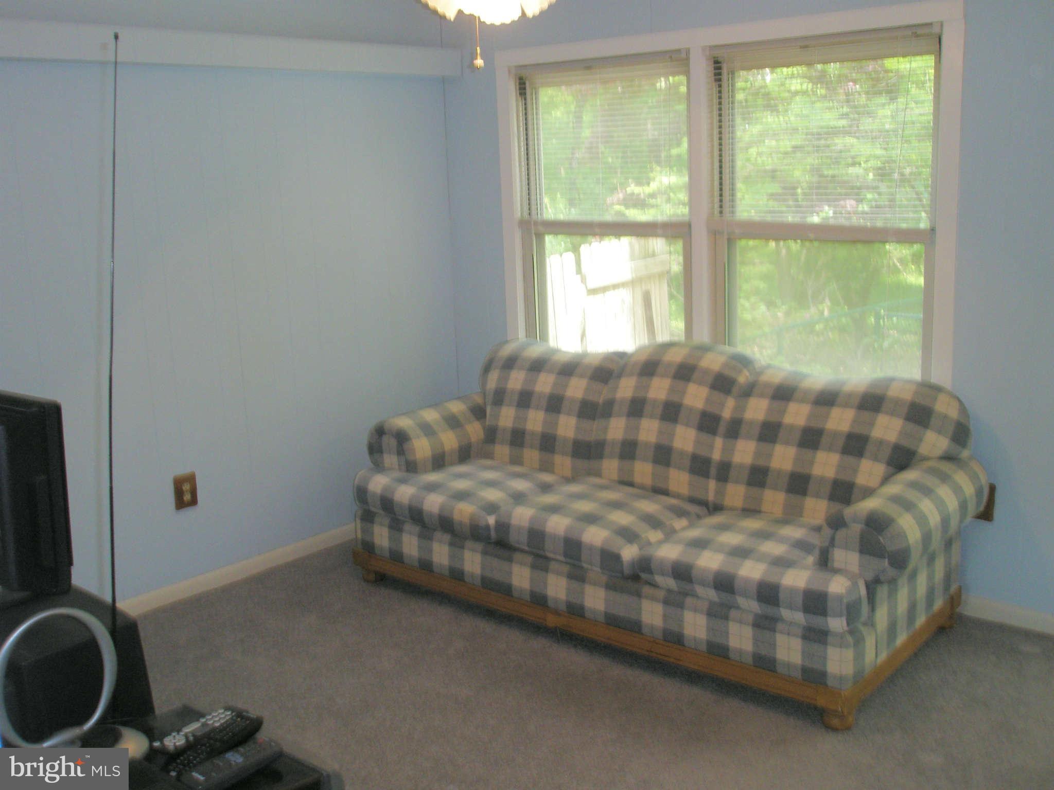 42 Ridge Road, Unit G Greenbelt, MD 20770 - Photo 5 of 8 Living Room
